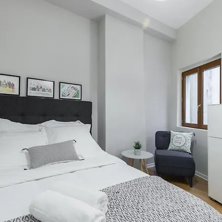 Appartement Gorgeous 1 Bdr With Gardens View In The Old Town *
